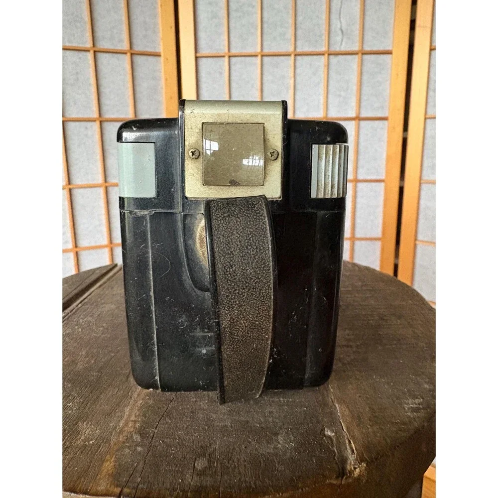 Vintage Kodak Brownie Hawkeye Flash Model Camera 620 Film Bakelite 1950s